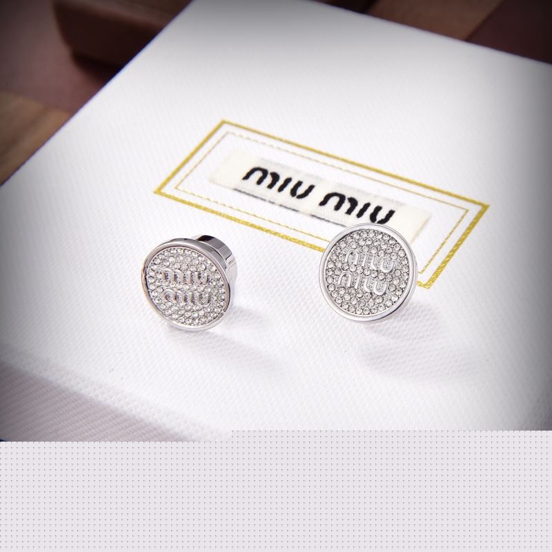 M*um*u